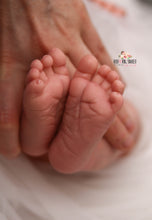 Load image into Gallery viewer, PROTOTYPE Oakley by Sandrien Faber Reborn Baby Girl Doll - Reborn, Sweet Shaylen Maxwell iiora 2016-2020