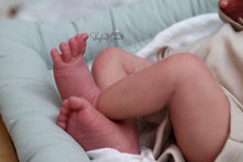 Load image into Gallery viewer, Deposit - CUSTOM "Mayven" by Viviane Aleluia Reborn Baby