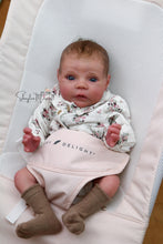 Load image into Gallery viewer, Deposit - CUSTOM "Mayven" by Viviane Aleluia Reborn Baby