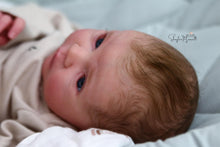 Load image into Gallery viewer, Deposit - CUSTOM "Mayven" by Viviane Aleluia Reborn Baby