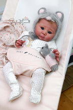 Load image into Gallery viewer, READY TO SHIP &quot;Lizzie&quot; by Adrie Stoete Reborn Baby