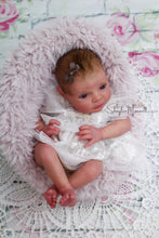 Load image into Gallery viewer, Deposit - CUSTOM "Mayven" by Viviane Aleluia Reborn Baby