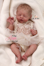 Load image into Gallery viewer, PROTOTYPE Hope by Lorraine Yophi - Reborn Baby Girl - Reborn Sweet