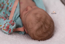 Load image into Gallery viewer, Cuddle Baby Quinn the Realborn Reborn Baby Girl Doll - Reborn, Sweet Shaylen Maxwell iiora 2016-2021